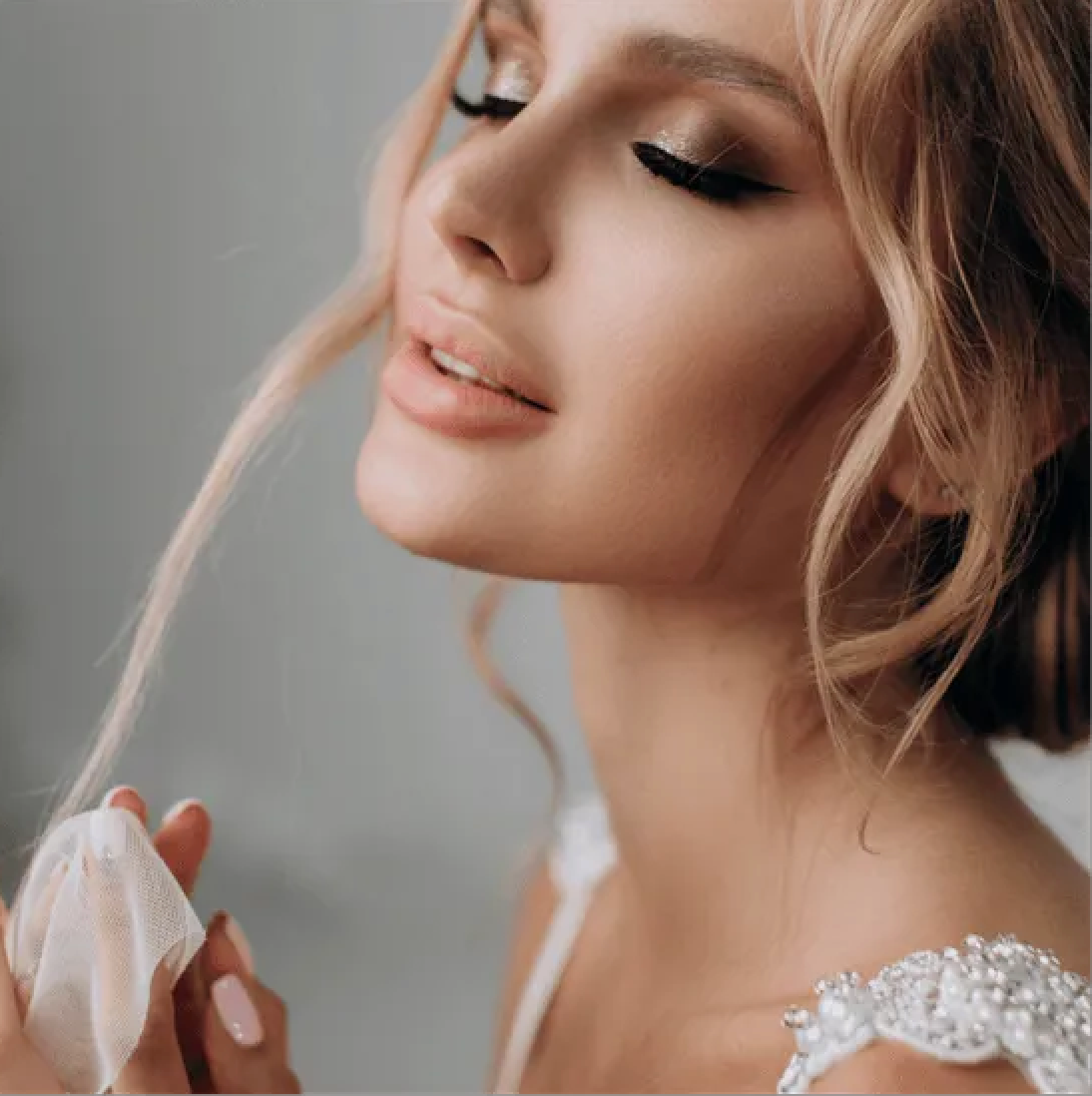 Makeup, forlover, brudefølge og brud i Kristiansand