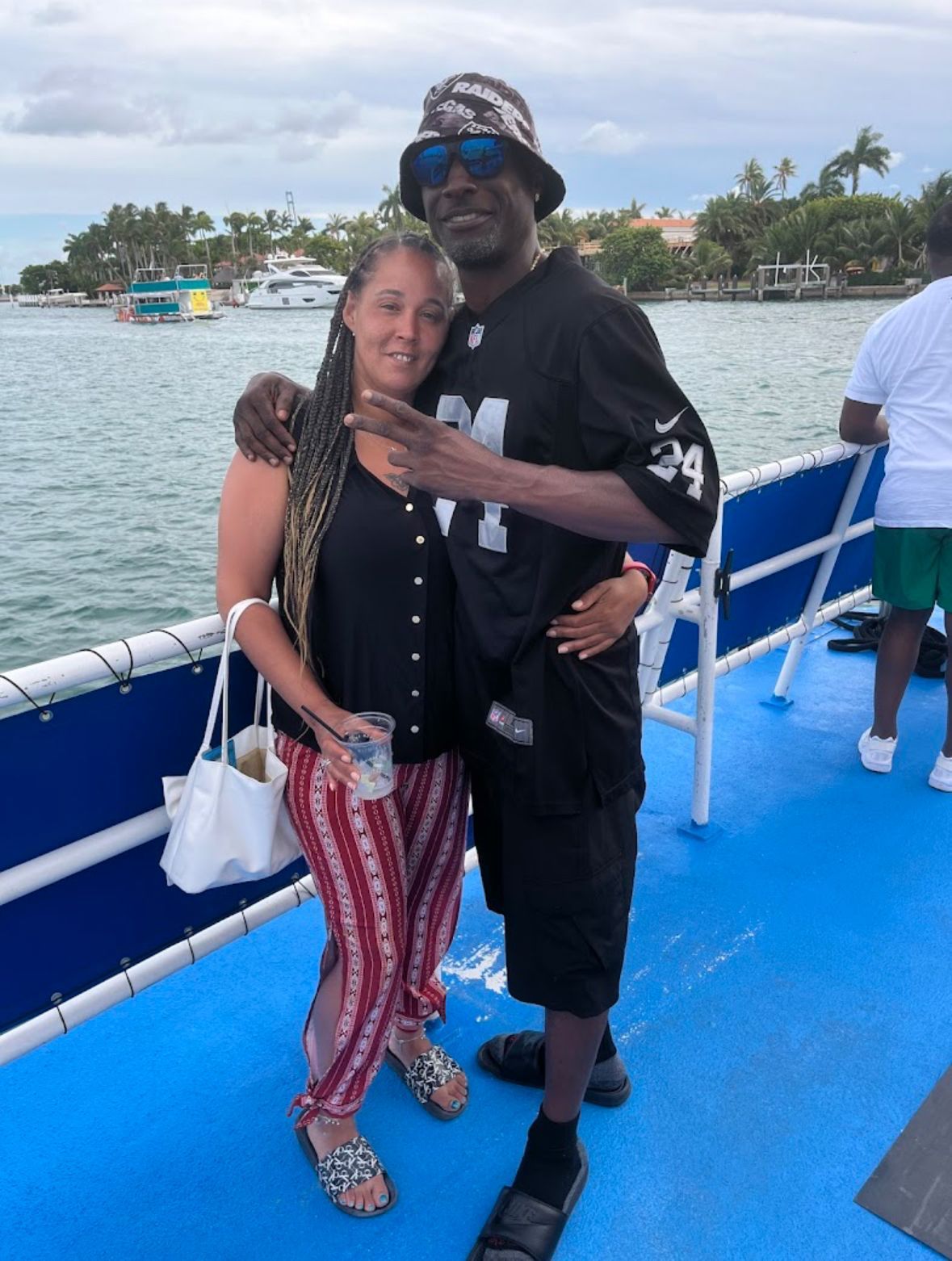 Best Miami Boat tour & Miami Sightseeing Cruise from Bayside