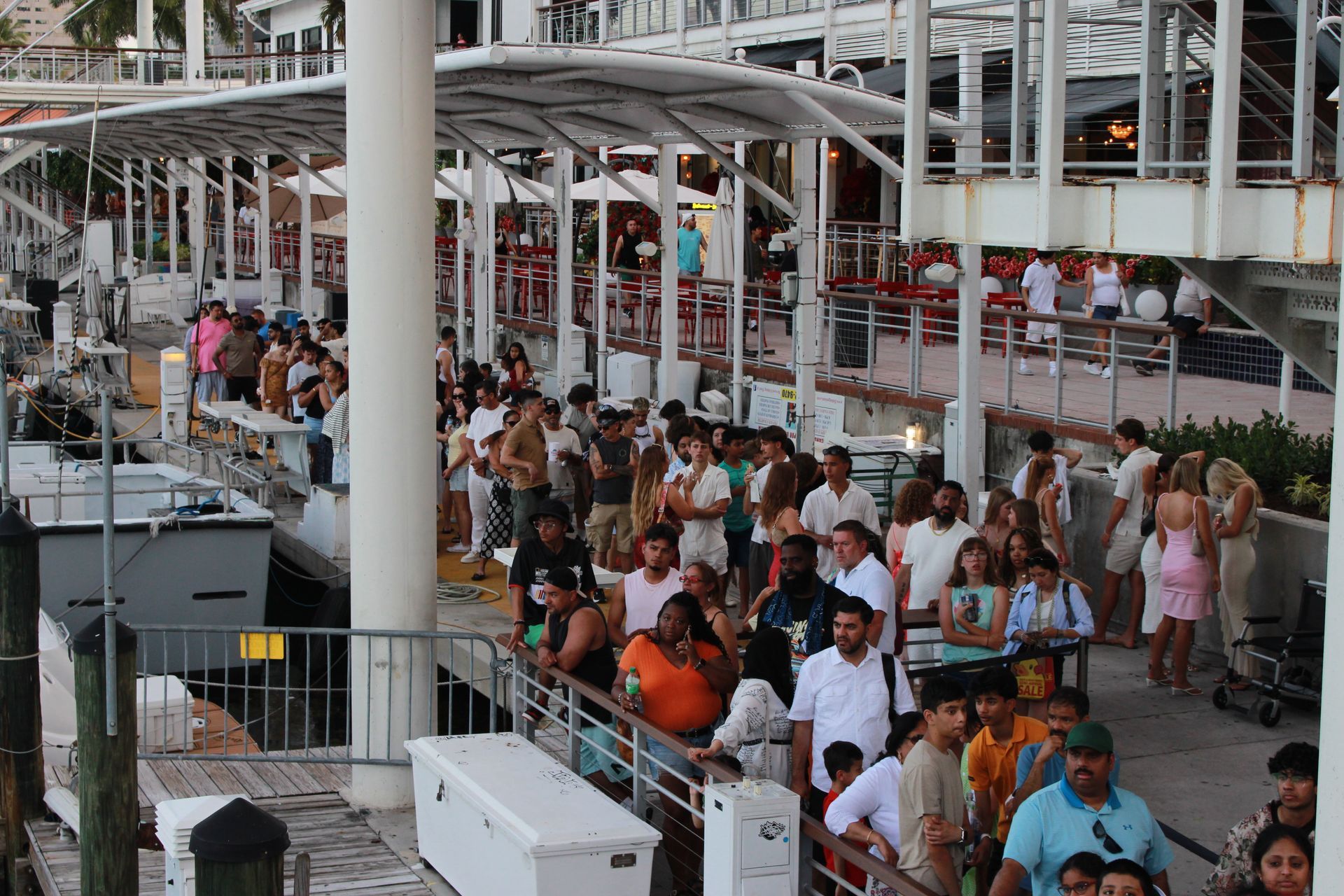 Miami Sunset Cruise Departure time 7 pm