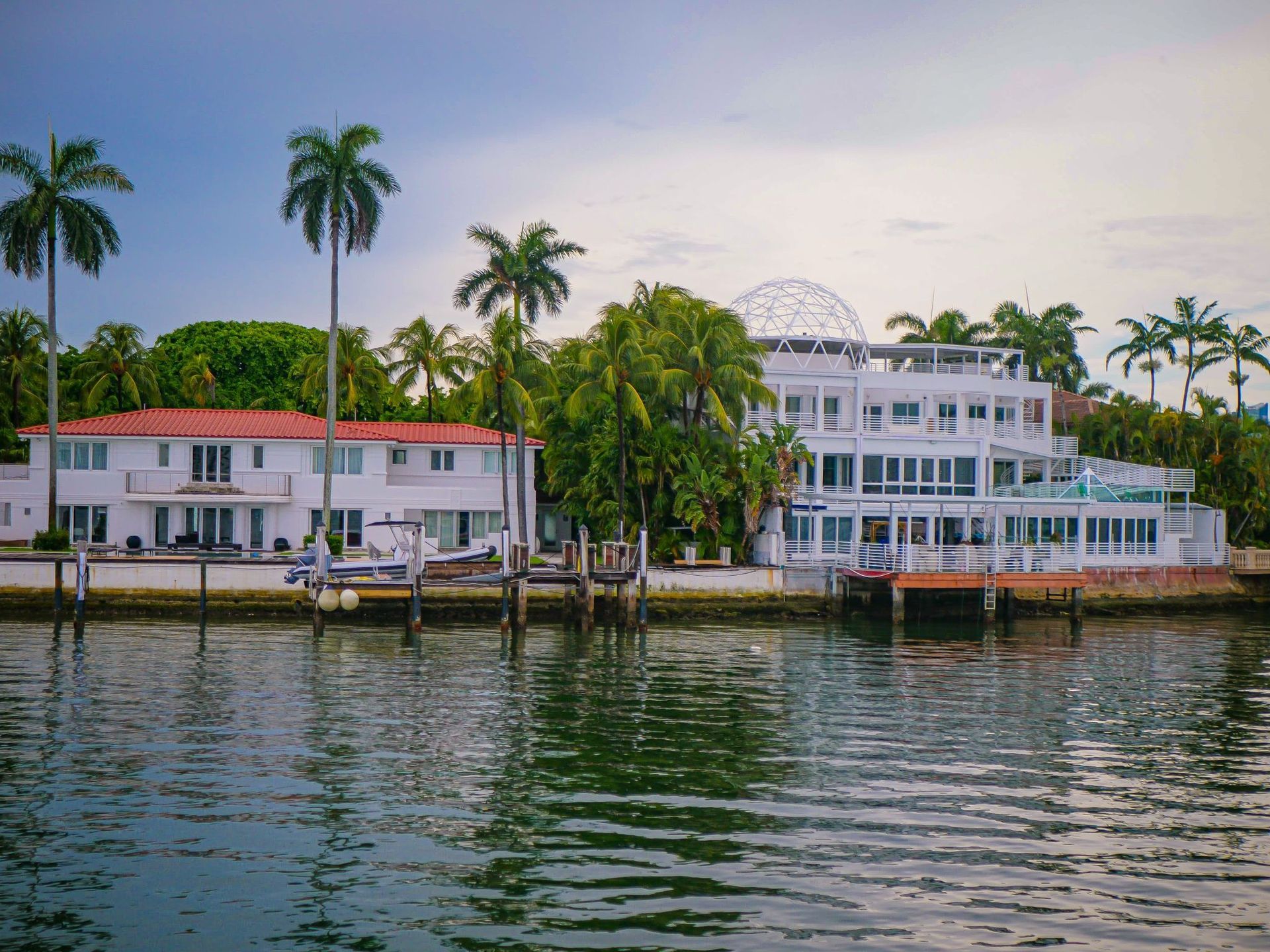 How to Cruise the Miami Skyline in a Miami Boat Cruise?