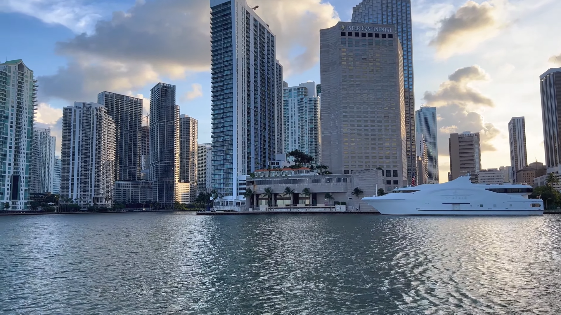 Miami Skyline Boat Tour