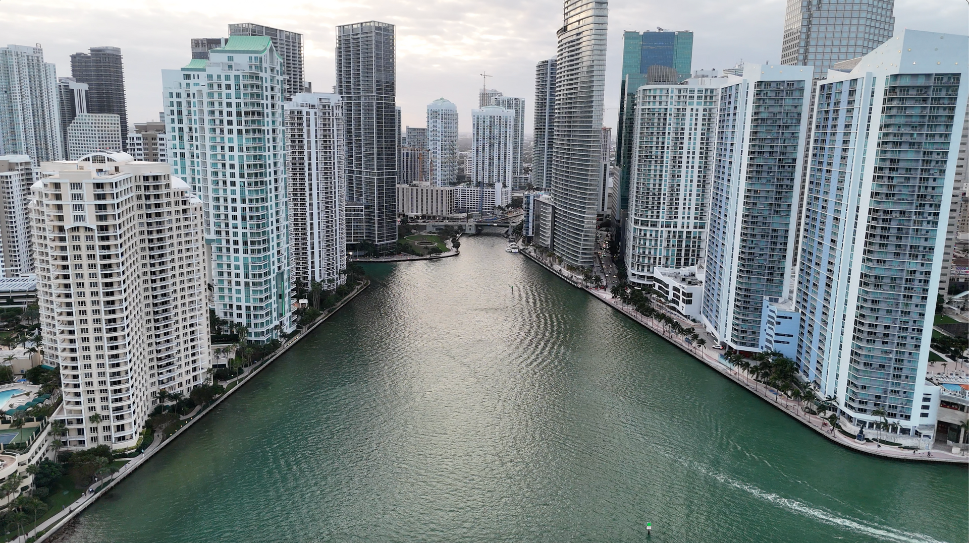 The entrance of the Miami River Skyline.