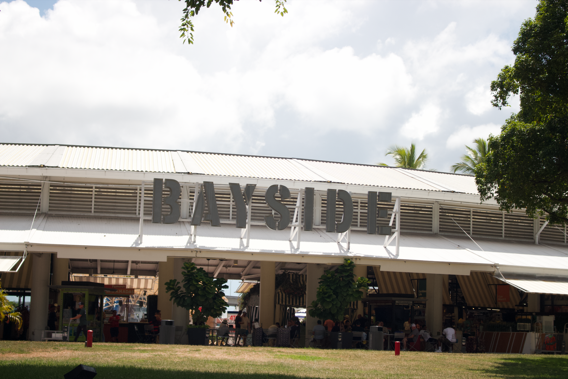 Bayside Marketplace the home to all 90 min Miami cruises