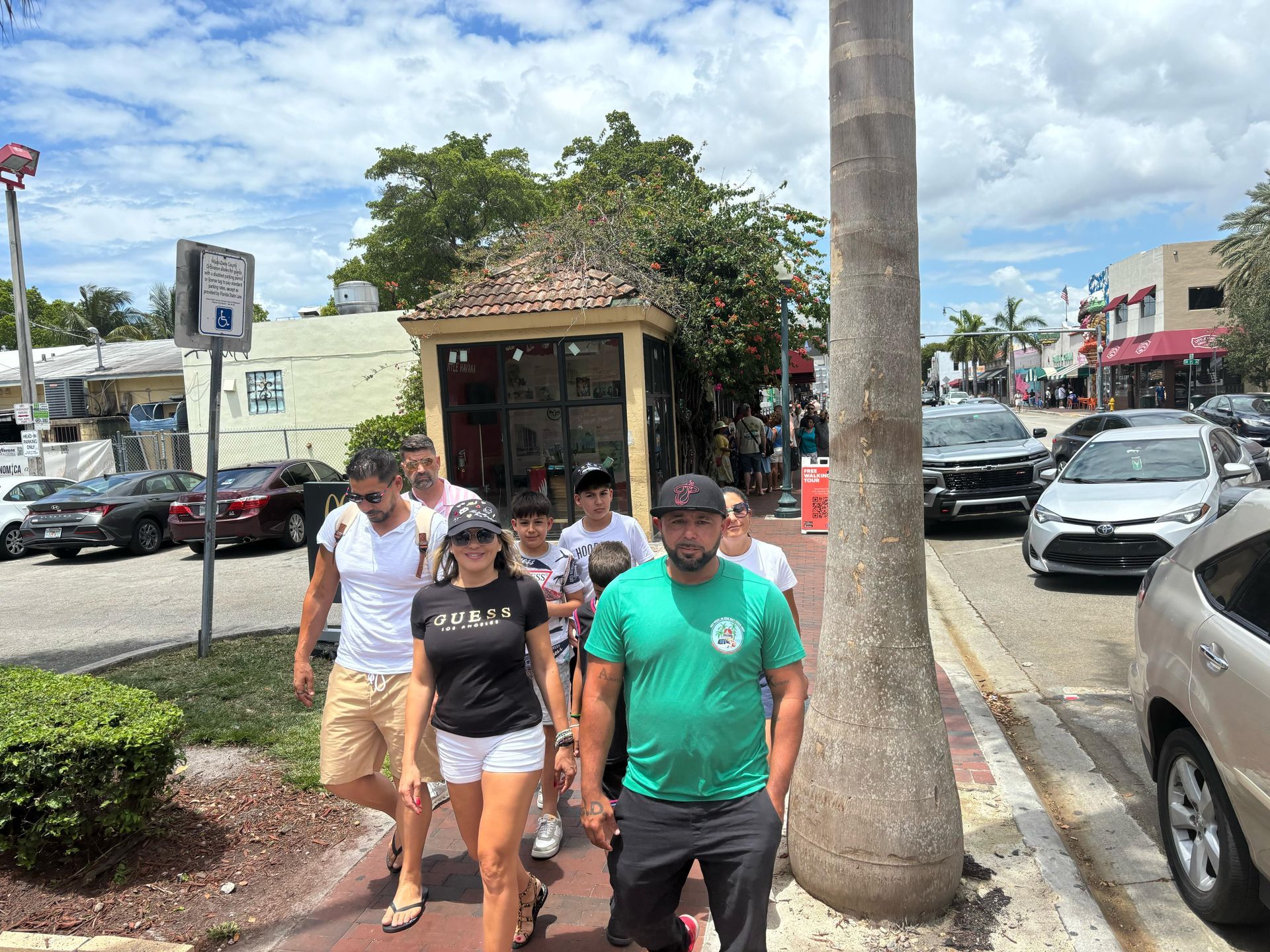 Little Havana Walking tour with tour guide in passengers on the Combo Miami Tour Package