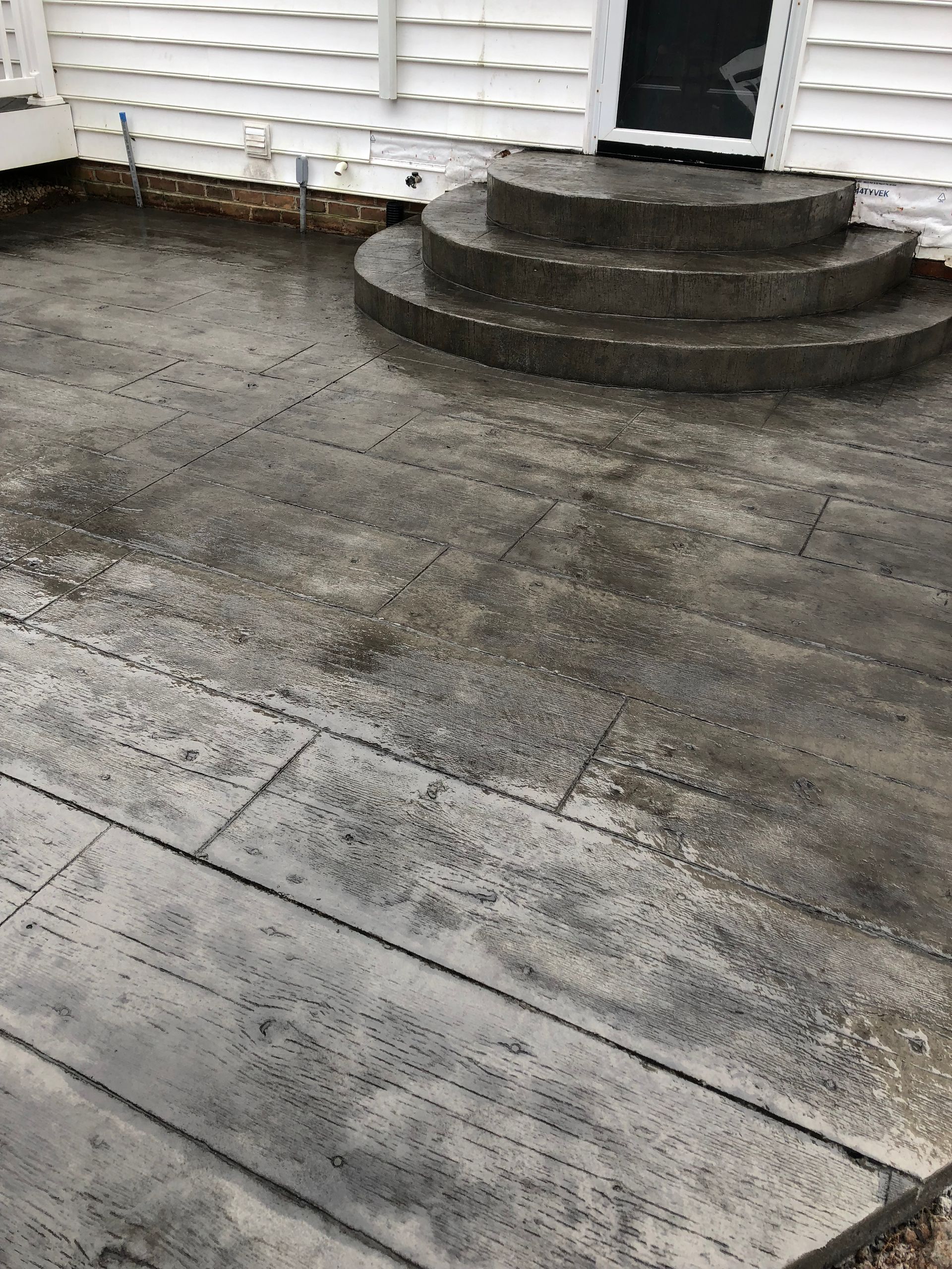 Decorative round concrete steps and patio imstalled in Forest Hill, Md