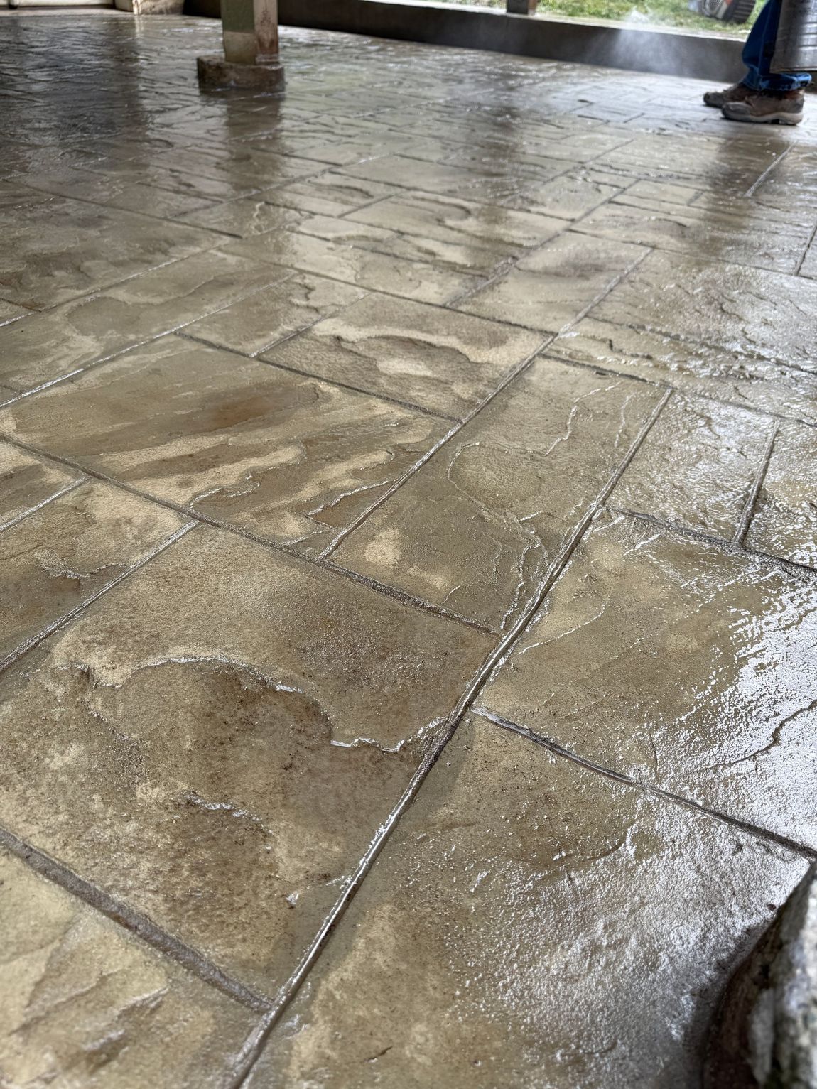 Beige Ashlar Slate patio completed in North East, MD