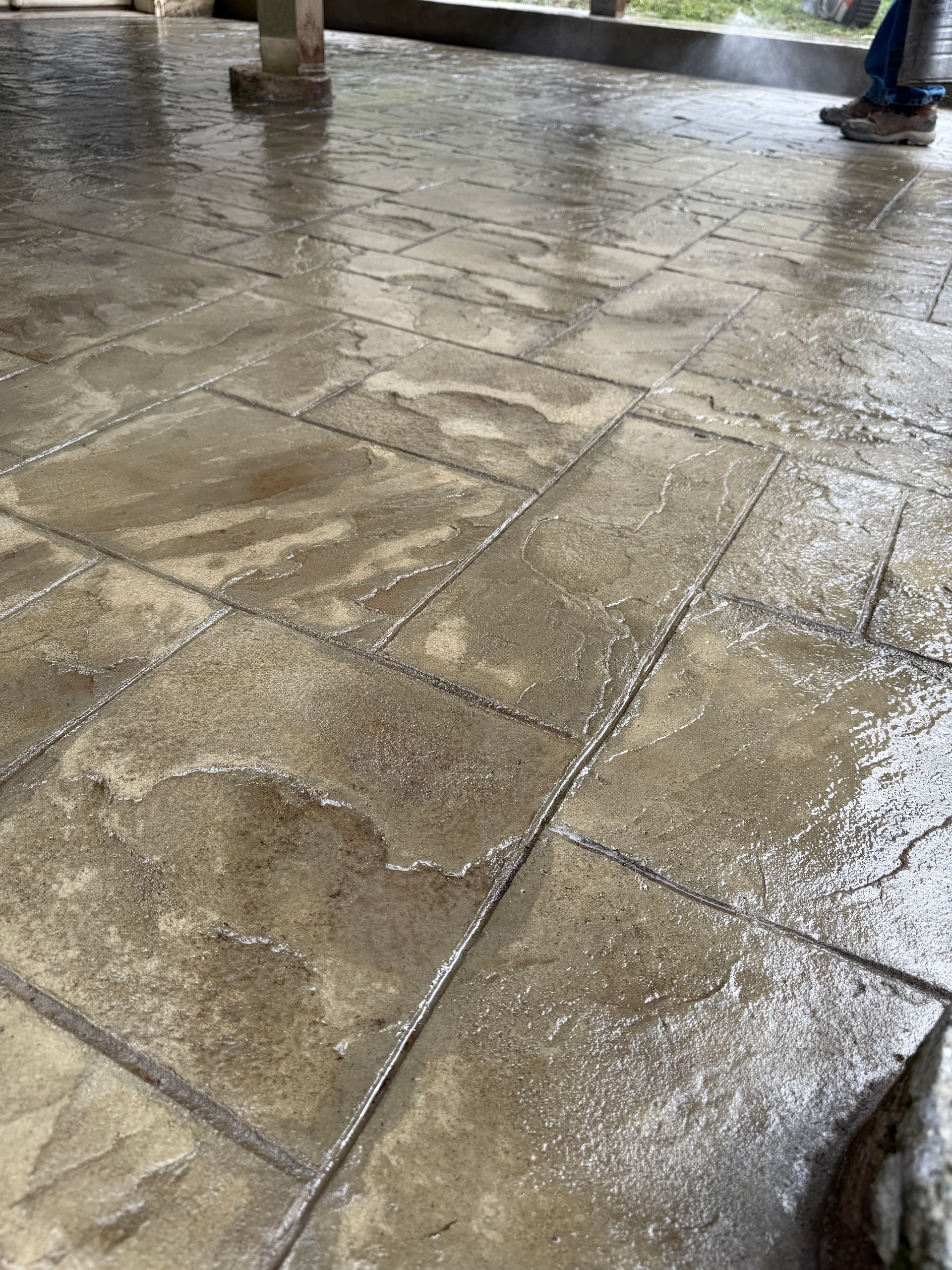 Beige Ashlar Slate patio completed in North East, MD