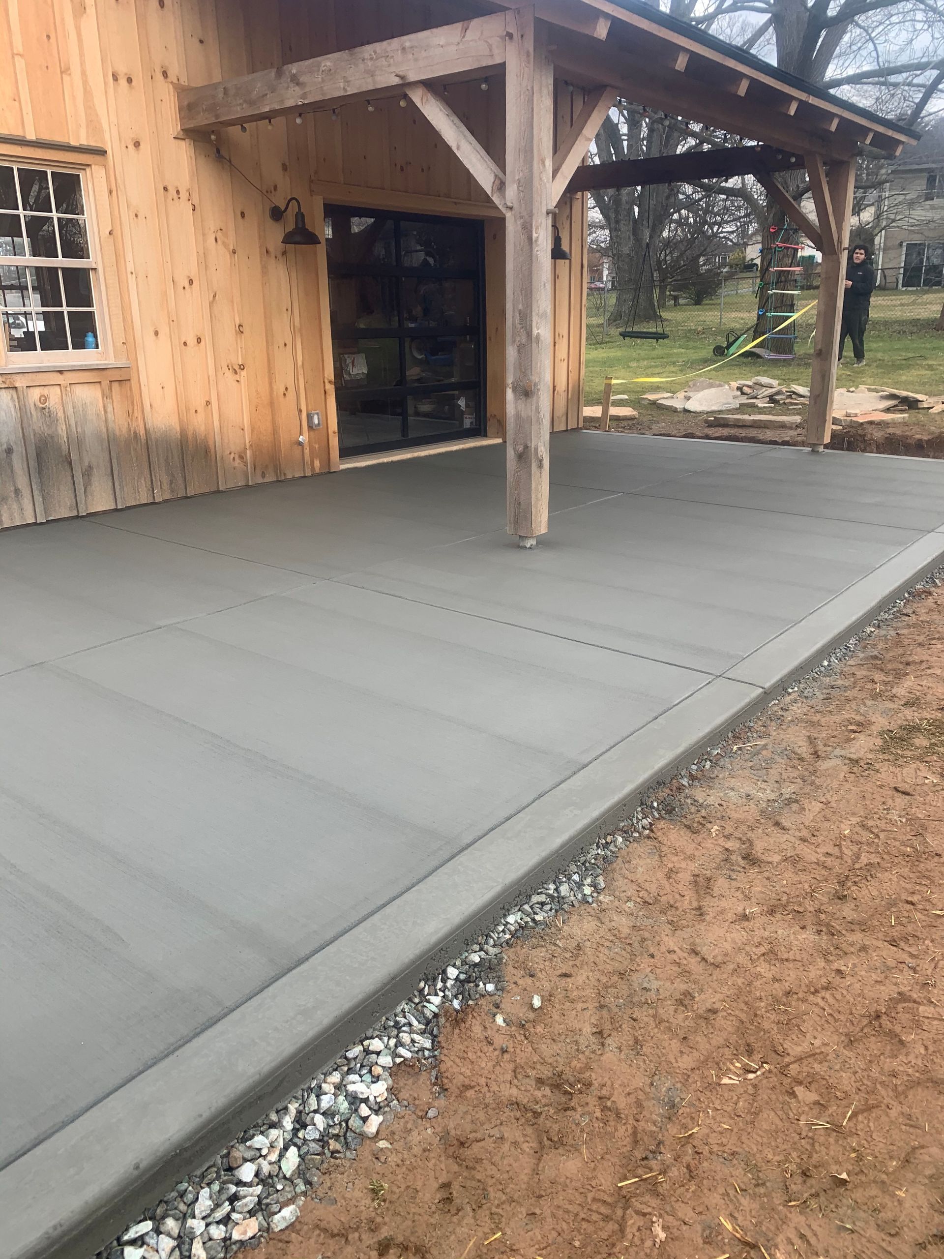 Concrete patio with border installed in rising sun, MD
