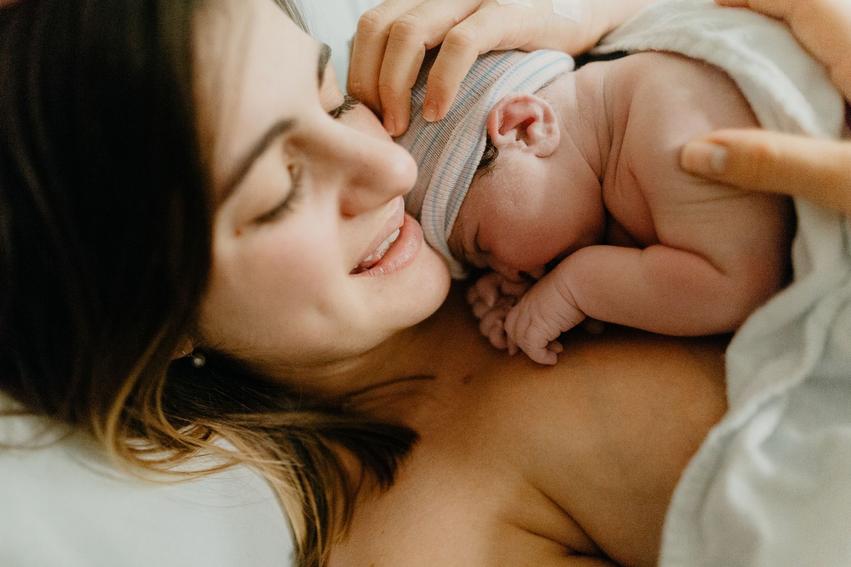 Mom and Baby. Client Review: 
After our first child was born, Maricar supported us tremendously. She addressed our questions and concerns, and gave us the confidence of how to care for our newborn. I appreciated her time and support when I was getting acclimated into motherhood. She understood my needs even when not asked, and trusted her skillset in caring for our daughter.
-Rina Jo H.