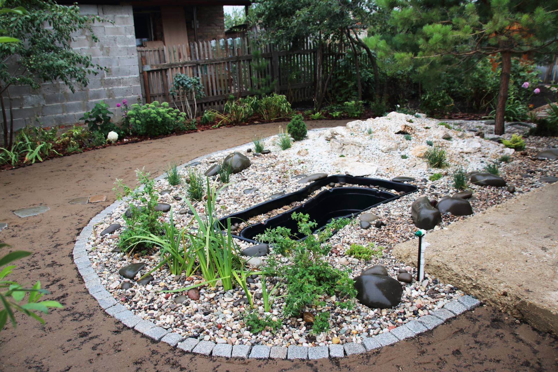 Ponds & Water Features
