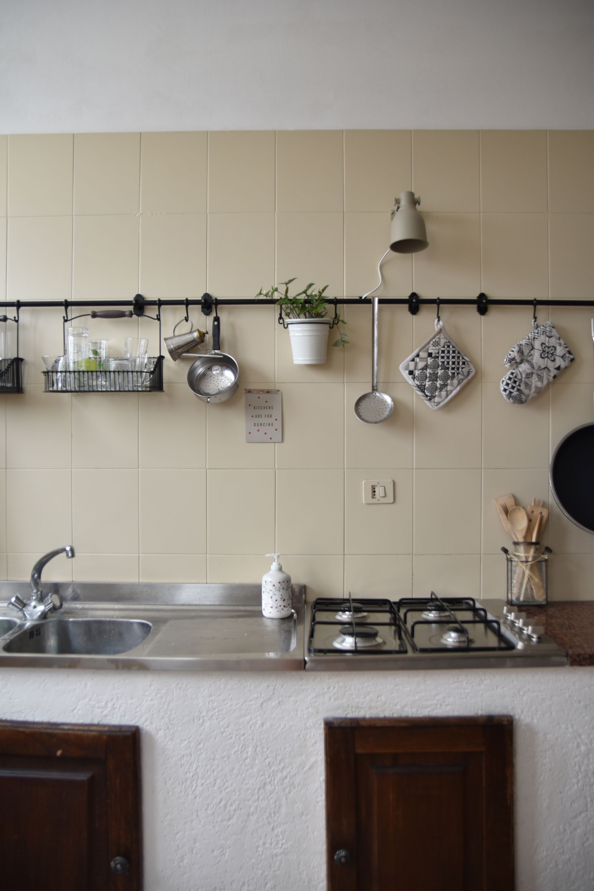 cucina dopo verniciatura con novecento paint 