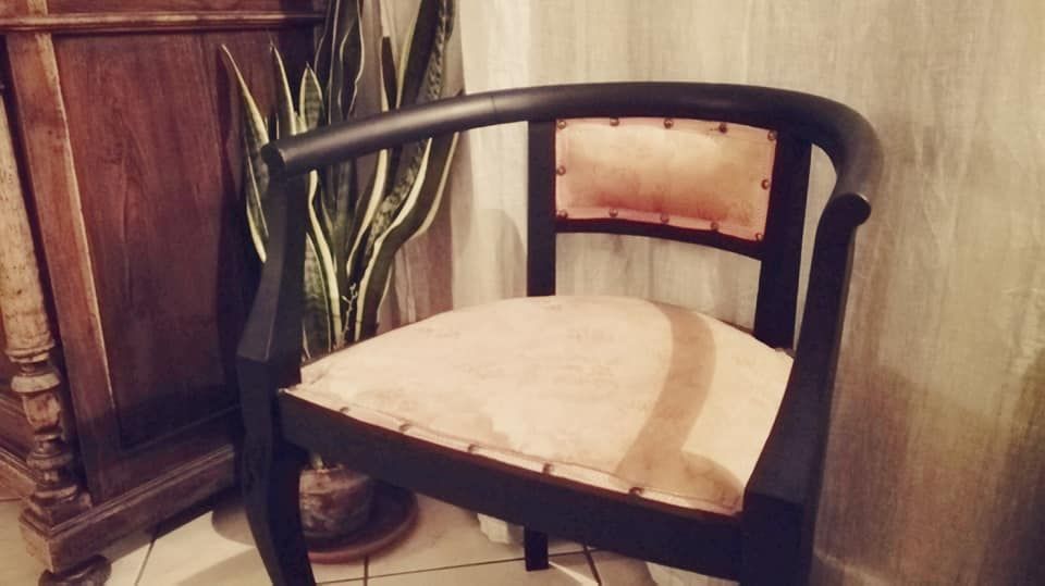 poltroncina verniciata con novecento paint senza carteggiare e senza primer