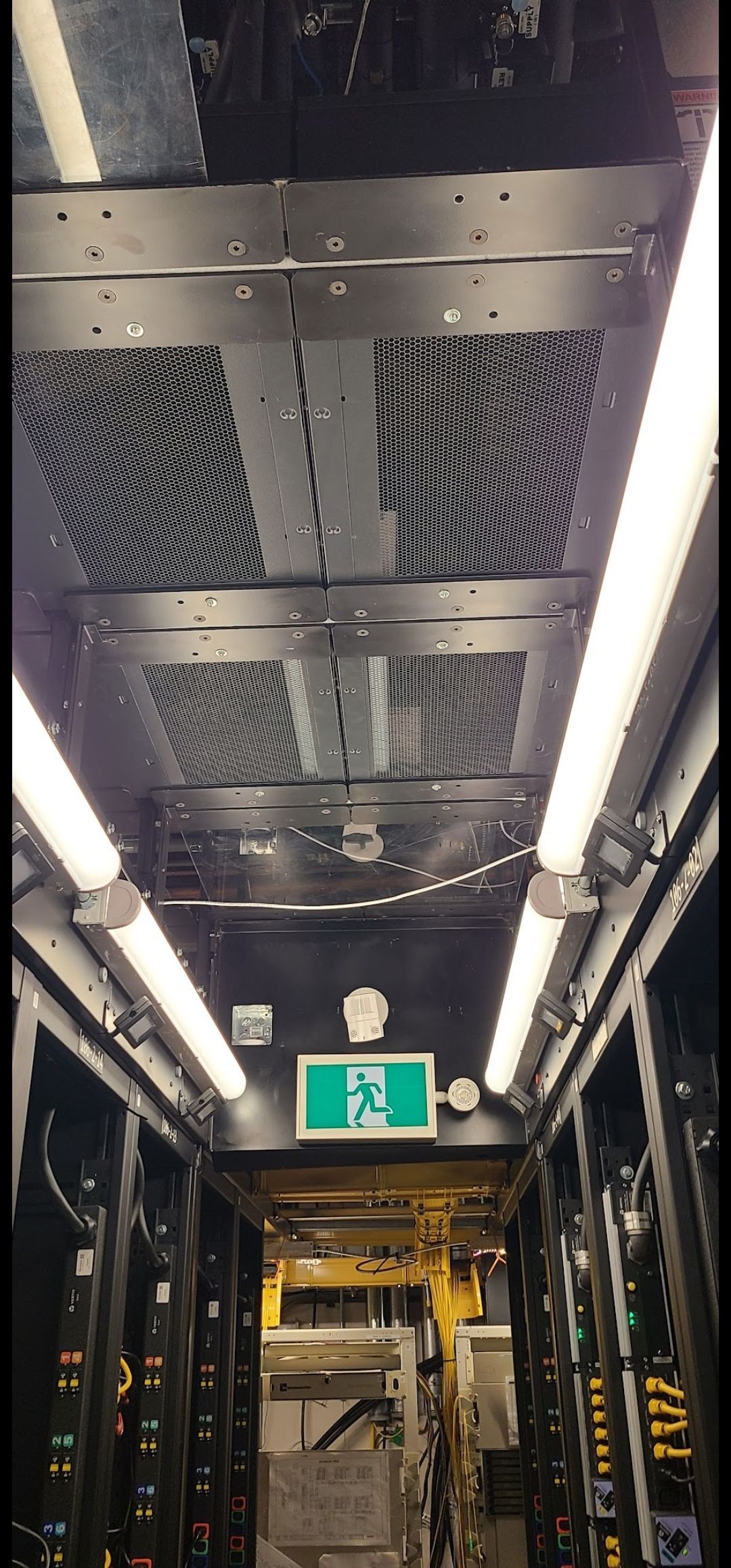 Vertiv Over Aisle Cooling hot aisle containment