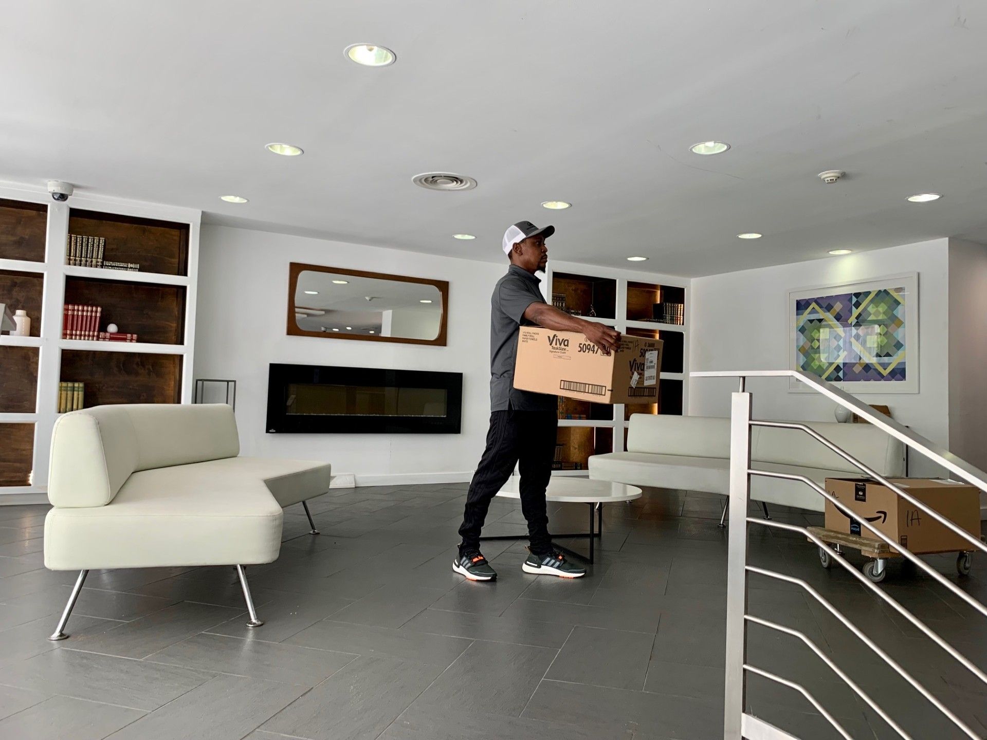 Unloading Items — Feasterville, PA — Moving Makeover LLC