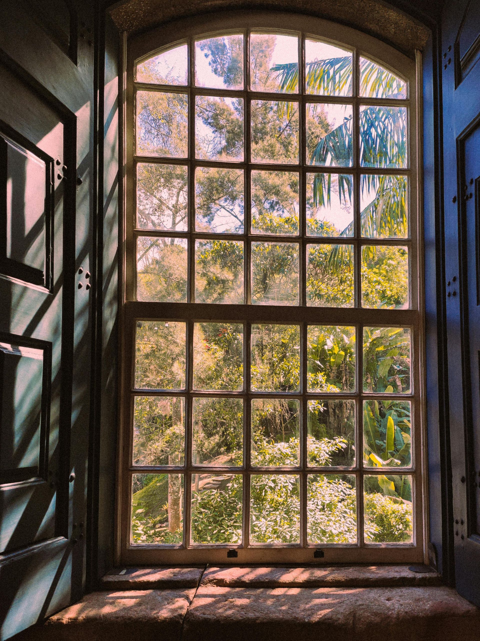 Photo of old sash window