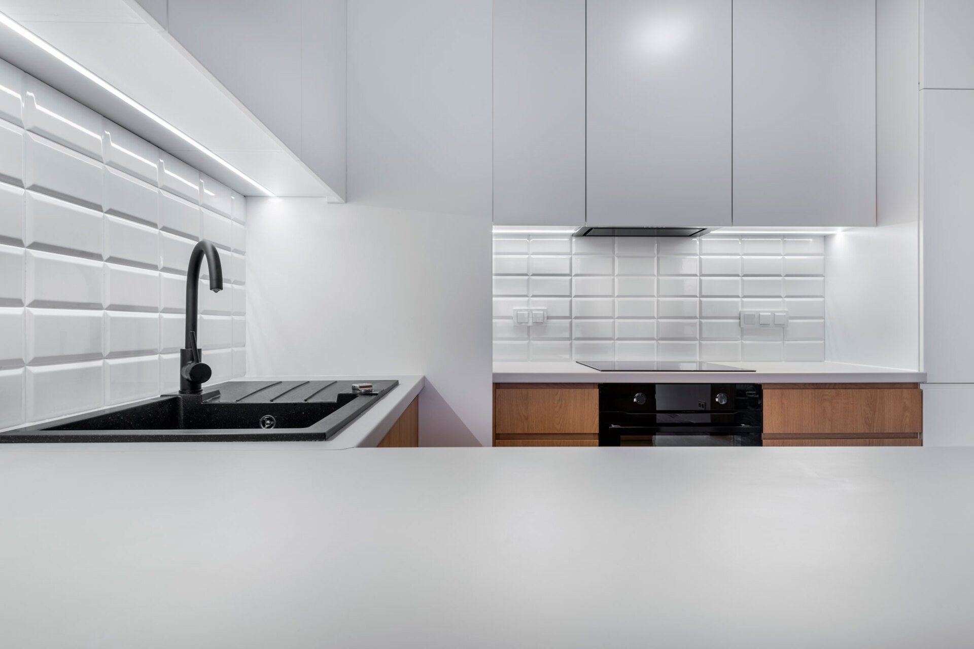 House Kitchen – Louisville, KY – KB & Company Solid Surface Custom Counter Tops
