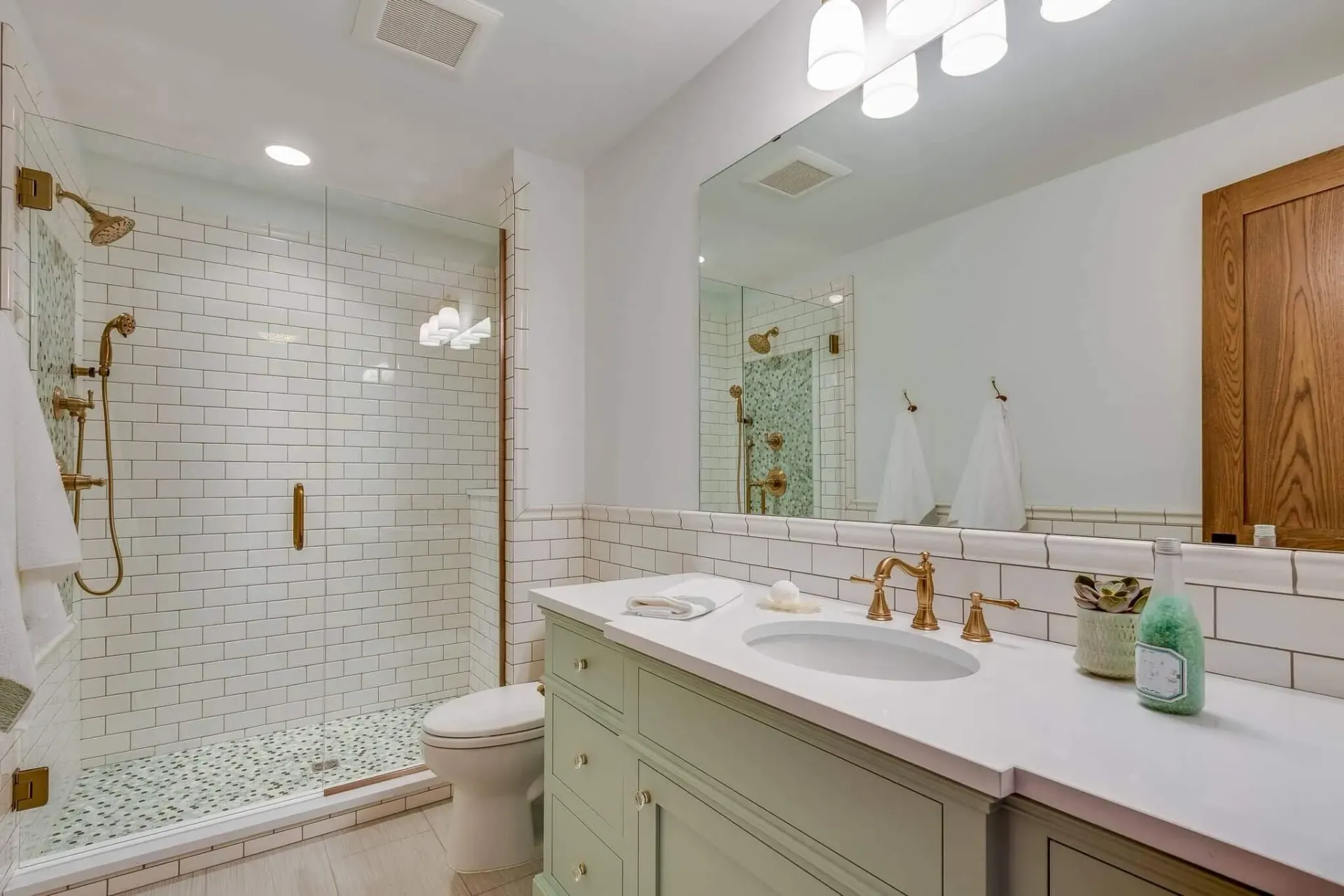 convert shower to bathtub Sugar Land
