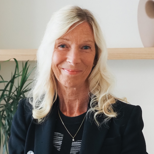 Jean Cross - Commercial Solicitor - Woodstock Legal Services