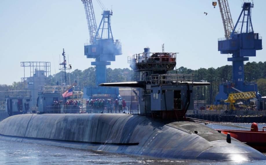 K4 Crane in Kings Bay, 2020/21 project overhauling and
modernizing. Loading and unloading payload from submarines