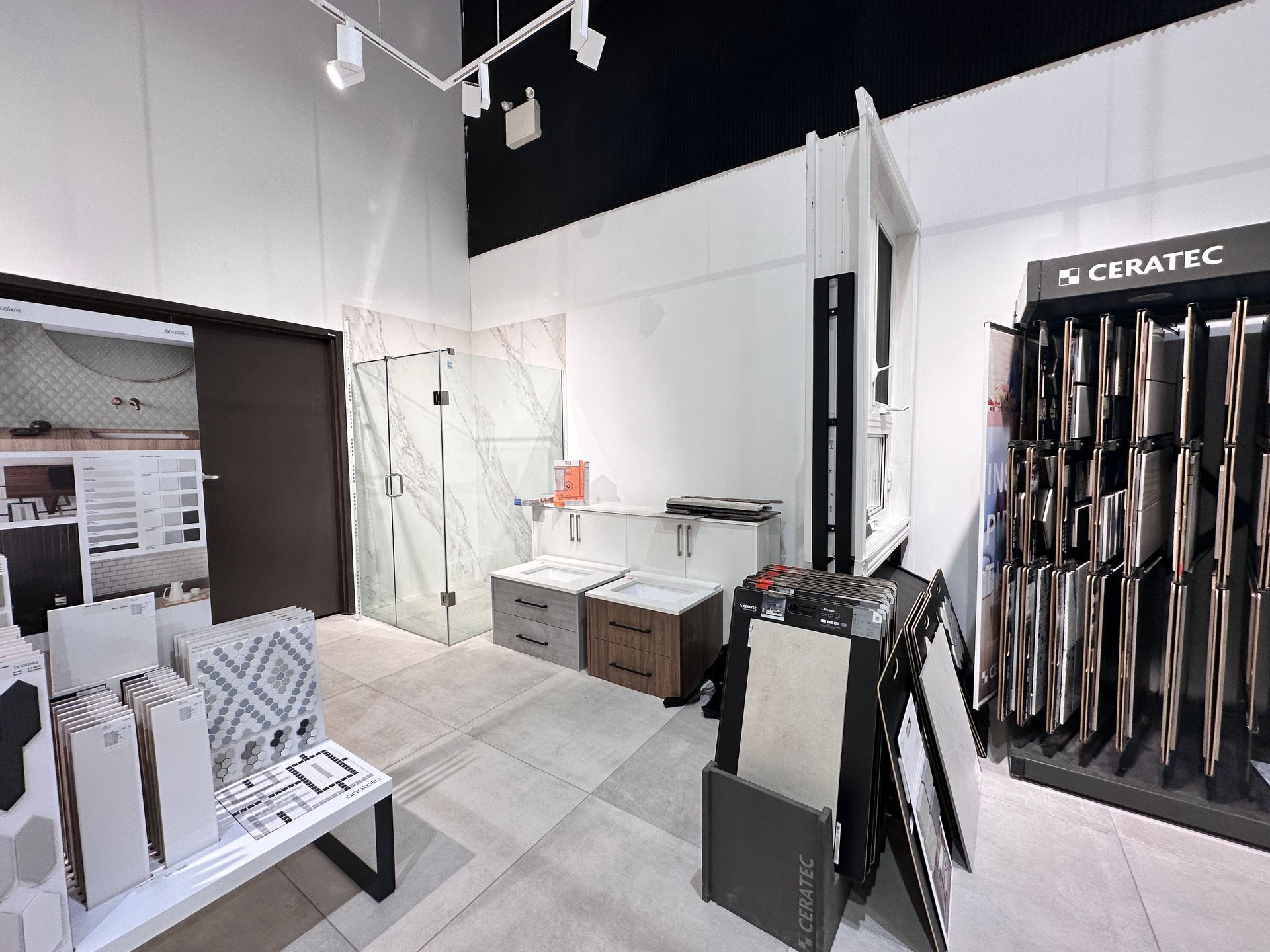 Grande Tile and Reno Plus Showroom Space