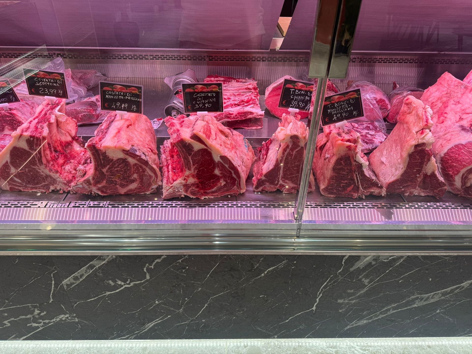vetrina macelleria