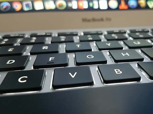 laptop keyboard keys (Blog)