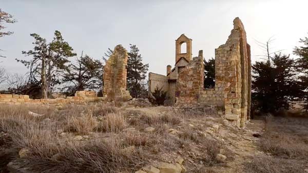 Location videos / old church ruins in Emmeram, Kansas