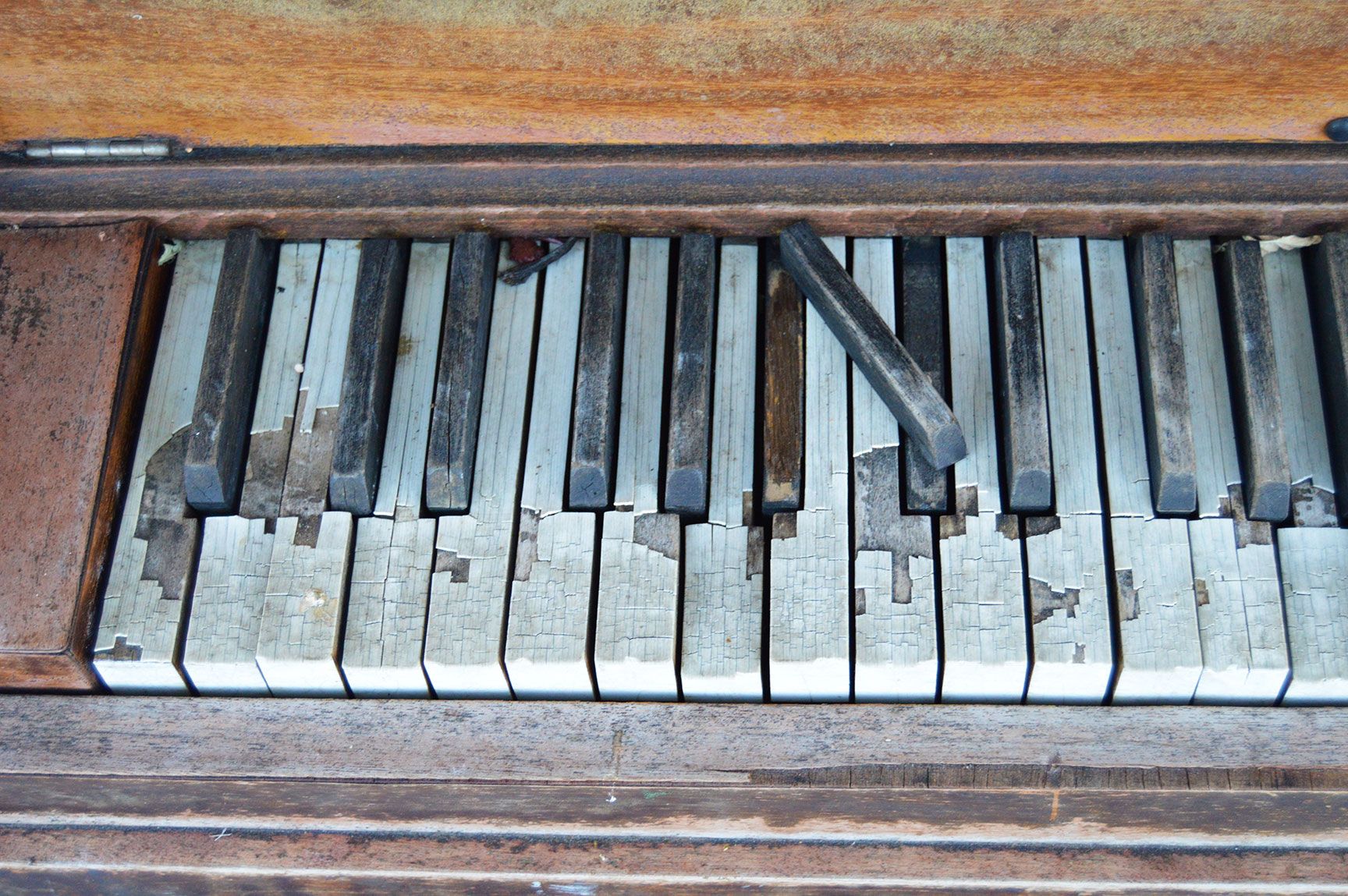 piano, keys, Salida, Colorado, rustic, old