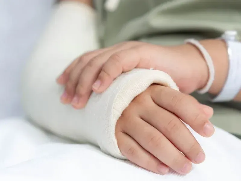 Image of a victim dealing with the aftermath of a truck accident in Georgia.