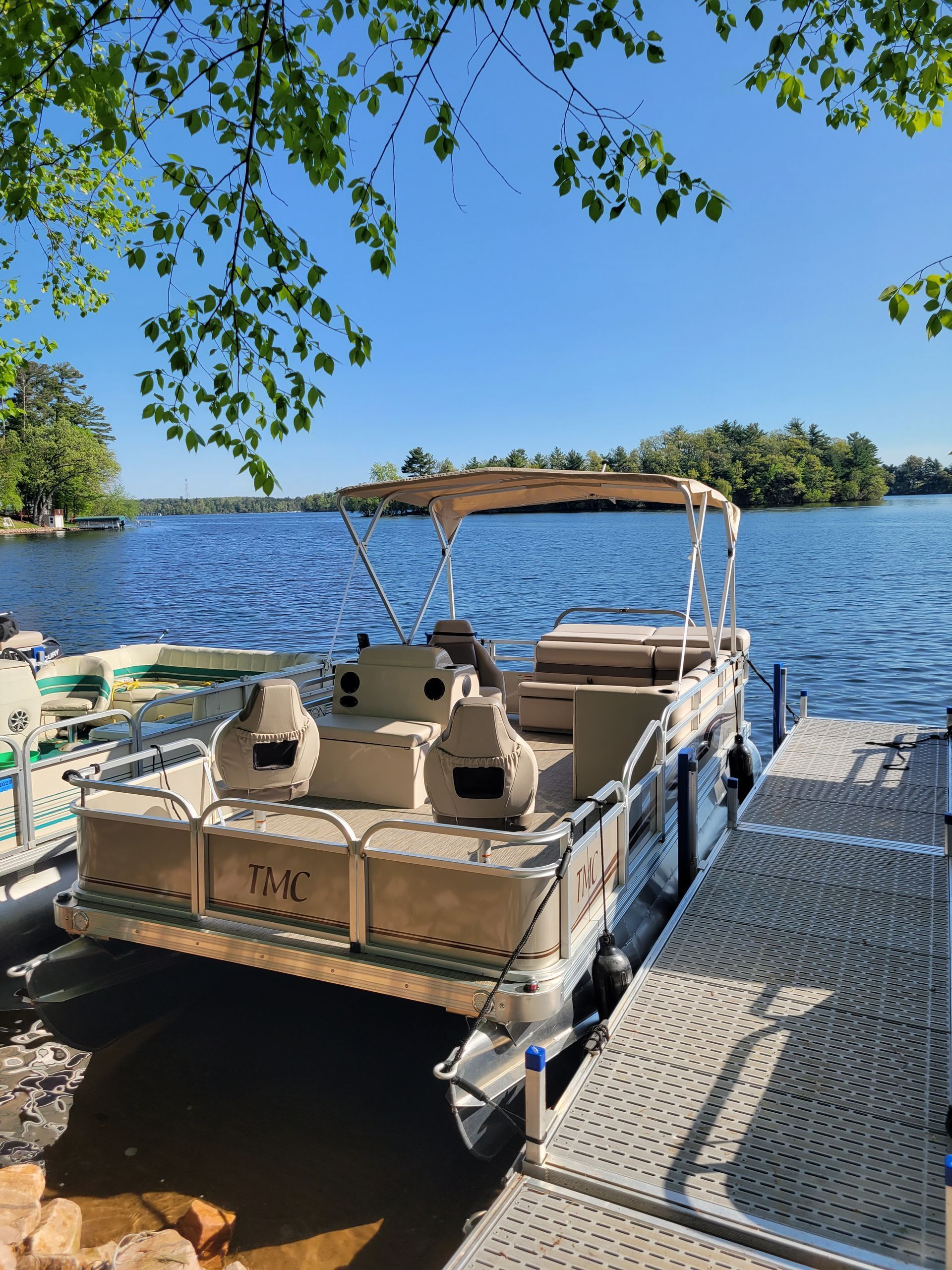 Pontoon Rental