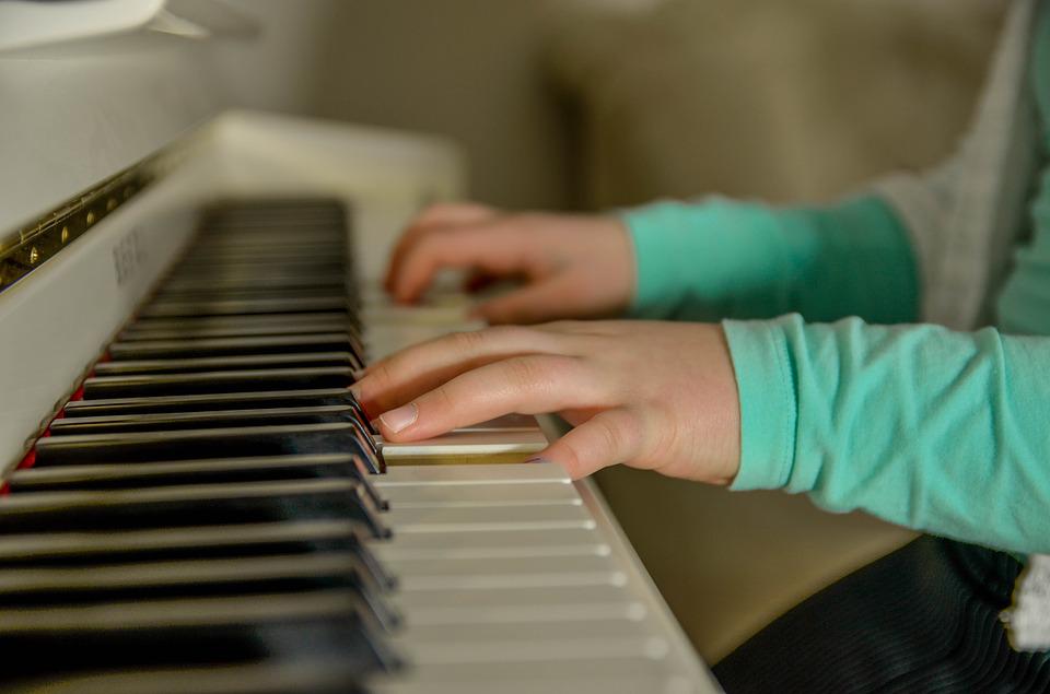 Private Piano Lessons 6 through Adult