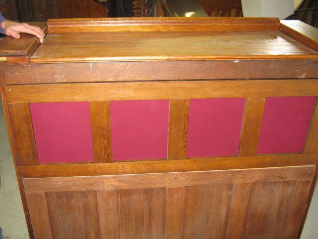 Estey Philharmonic Reed Organ Model O 81