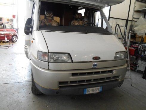 camper dopo la sostituzione cristalli