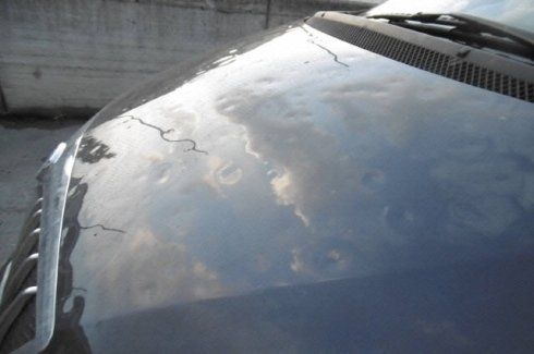 auto con danni da grandine