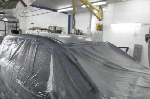 auto in fase di riparazione danni da grandine