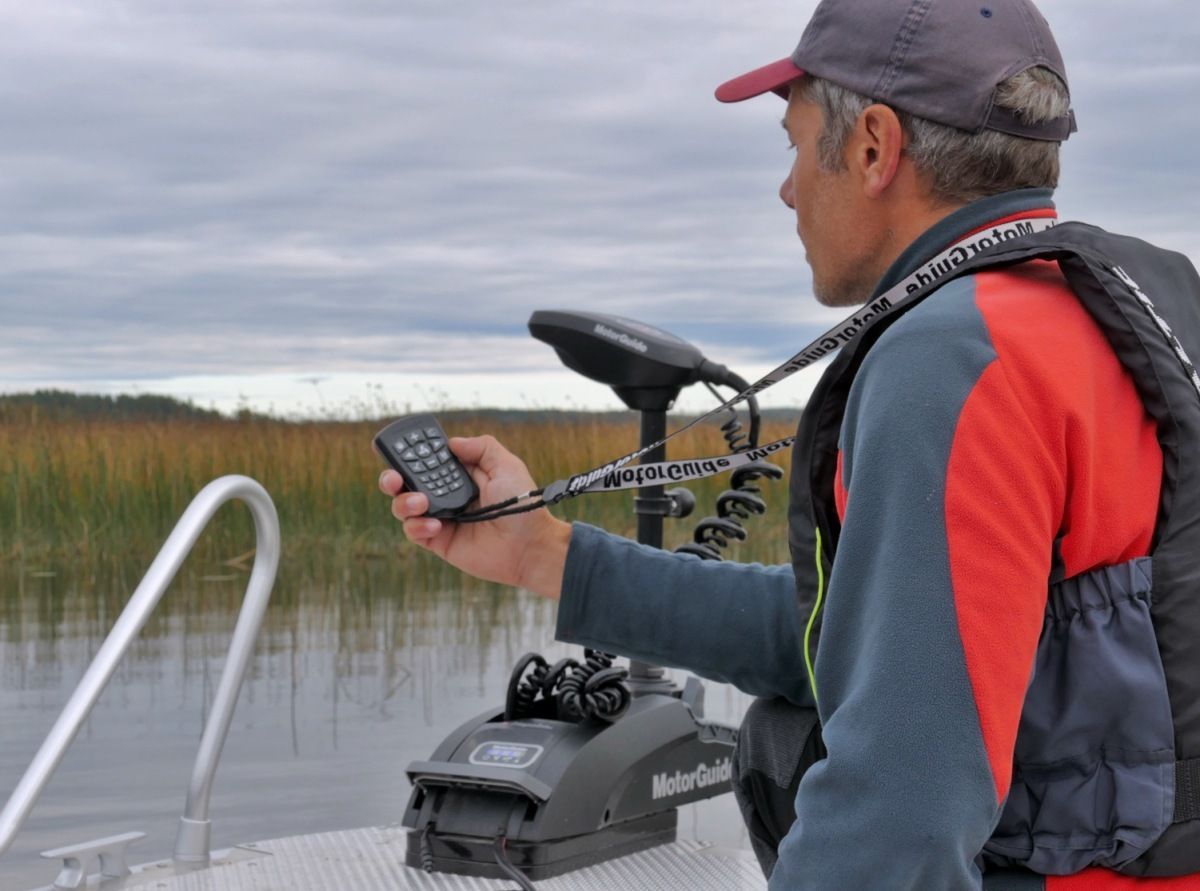 MotorBoat with MotorGuide and 30HP engine