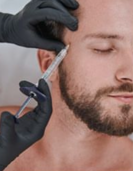 Patient receiving tox on her forehead