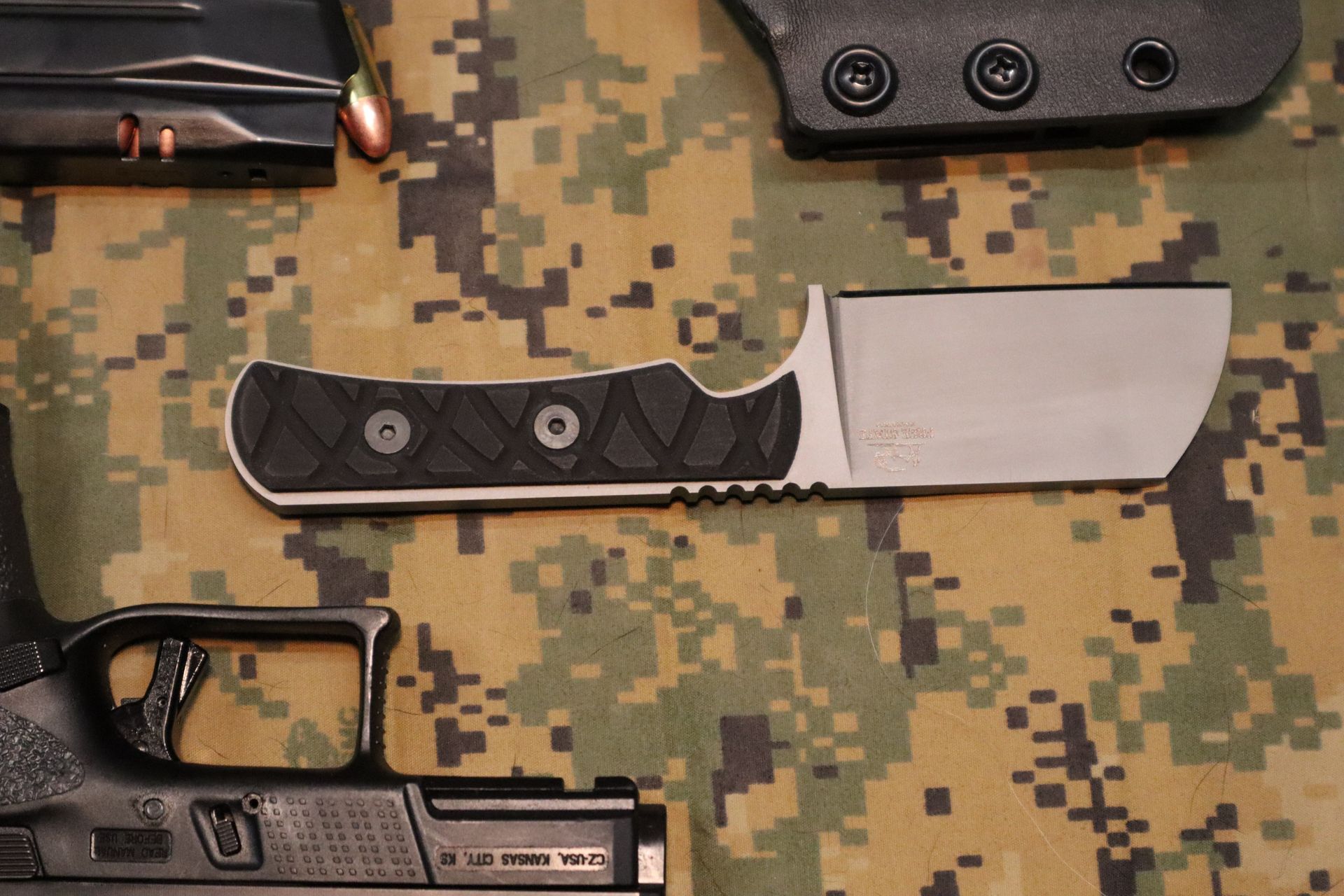 Free State Machining custom D2 steel knives made in Kansas