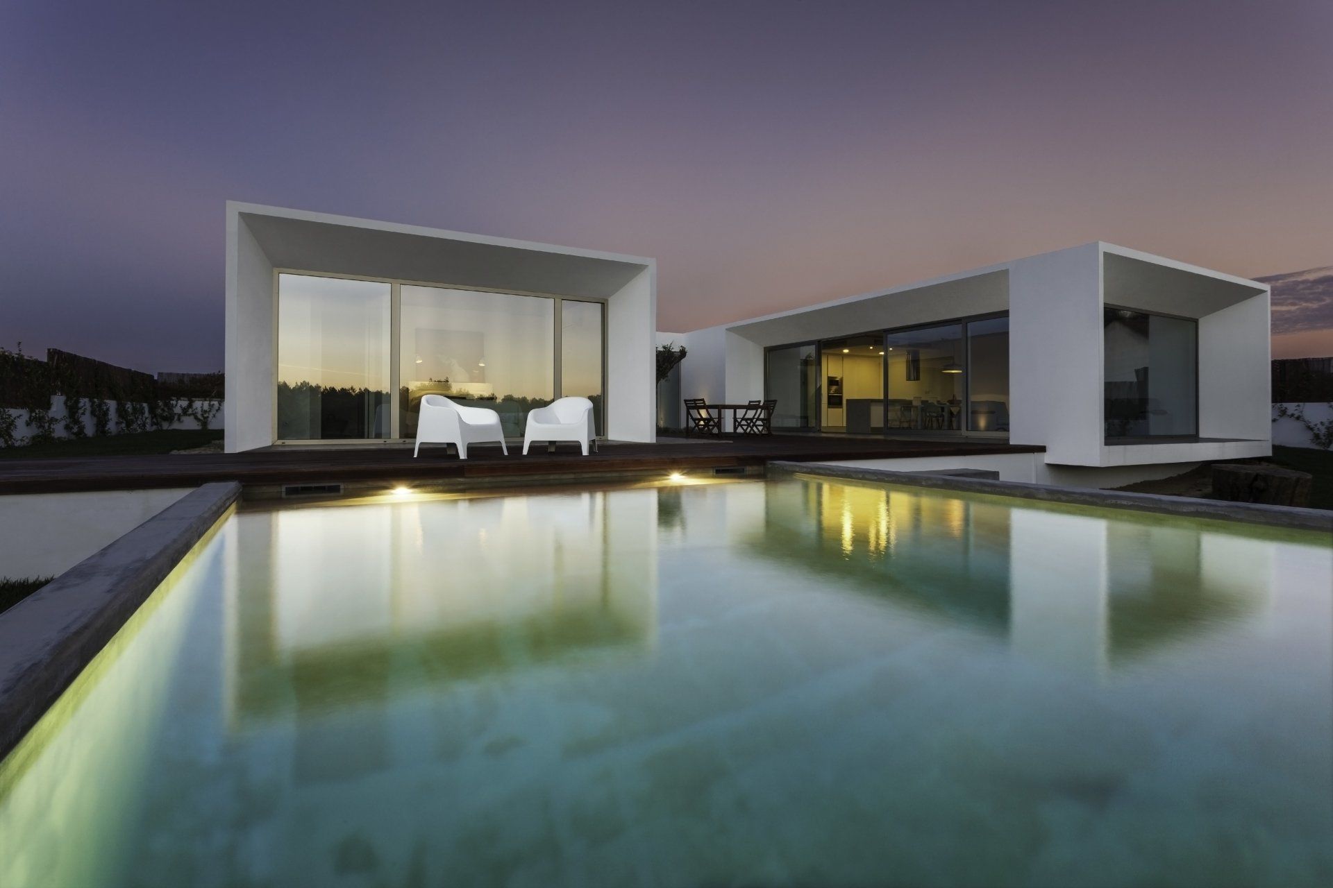 Ein Haus mit Pool  