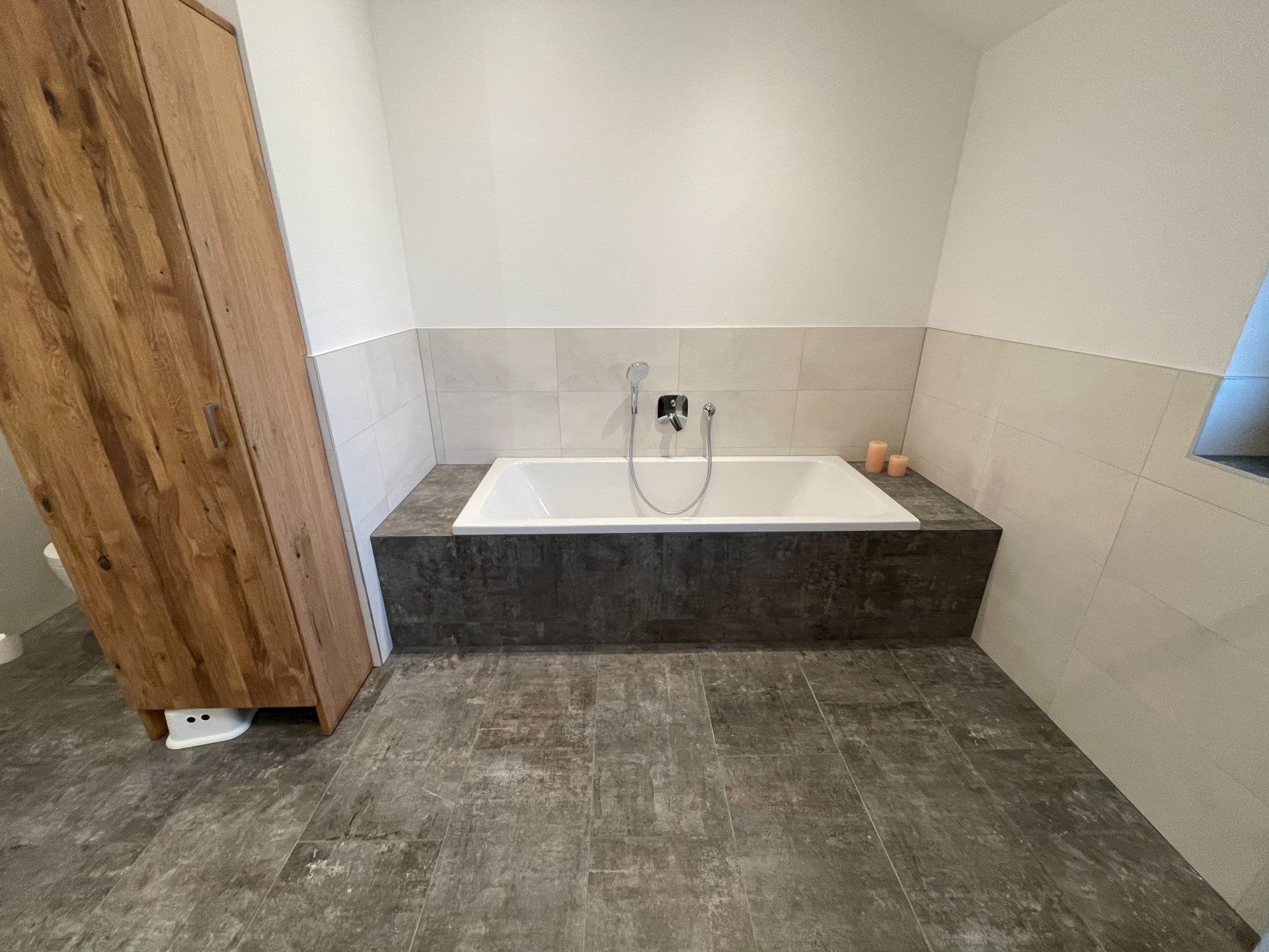 Alexander Praxmarer, Hafner, Fliesenleger, Fliesen