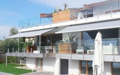 balconi con tende da sole