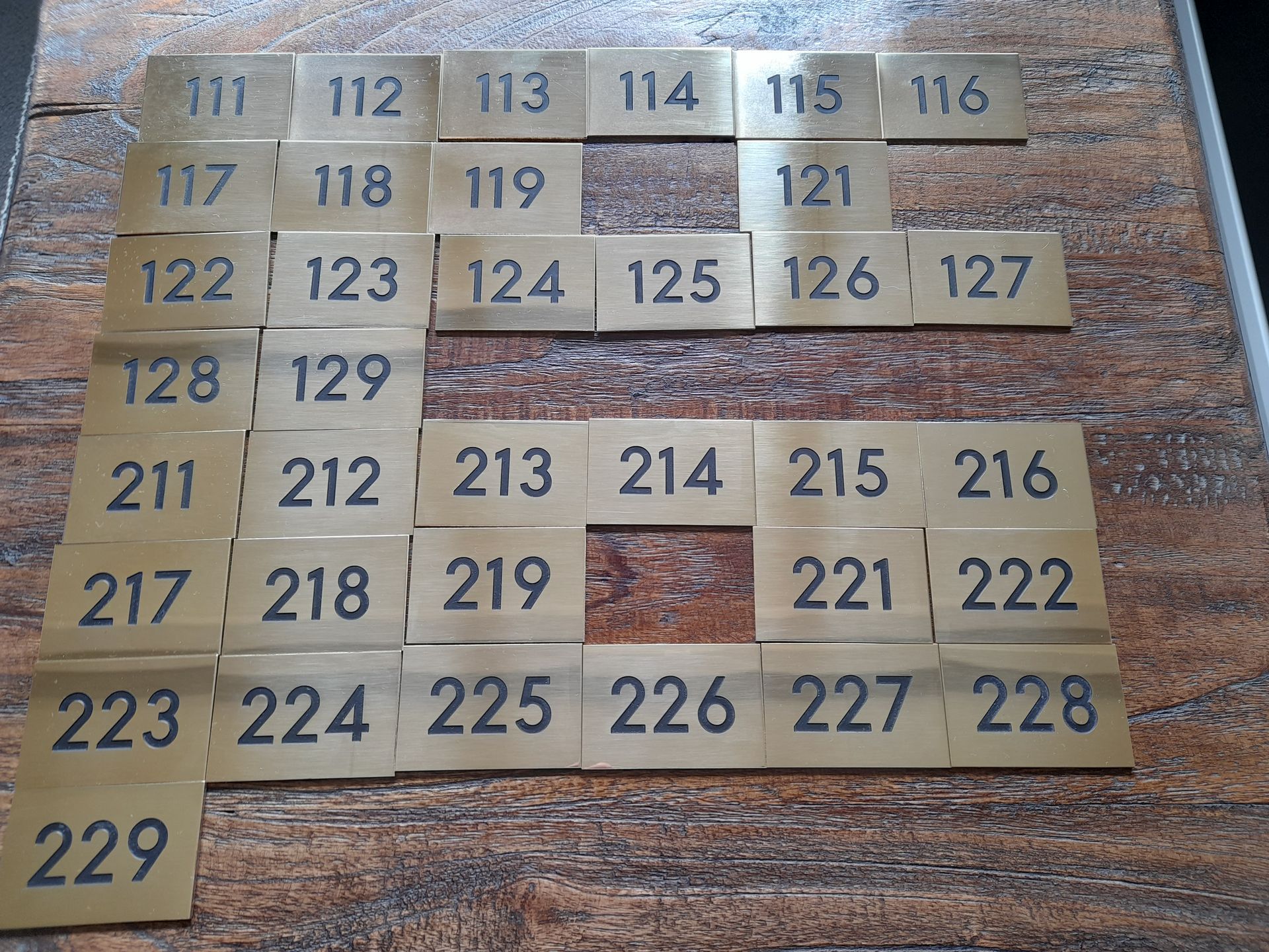 Messing tafelnummers restaurant Naambordenservice Amsterdam