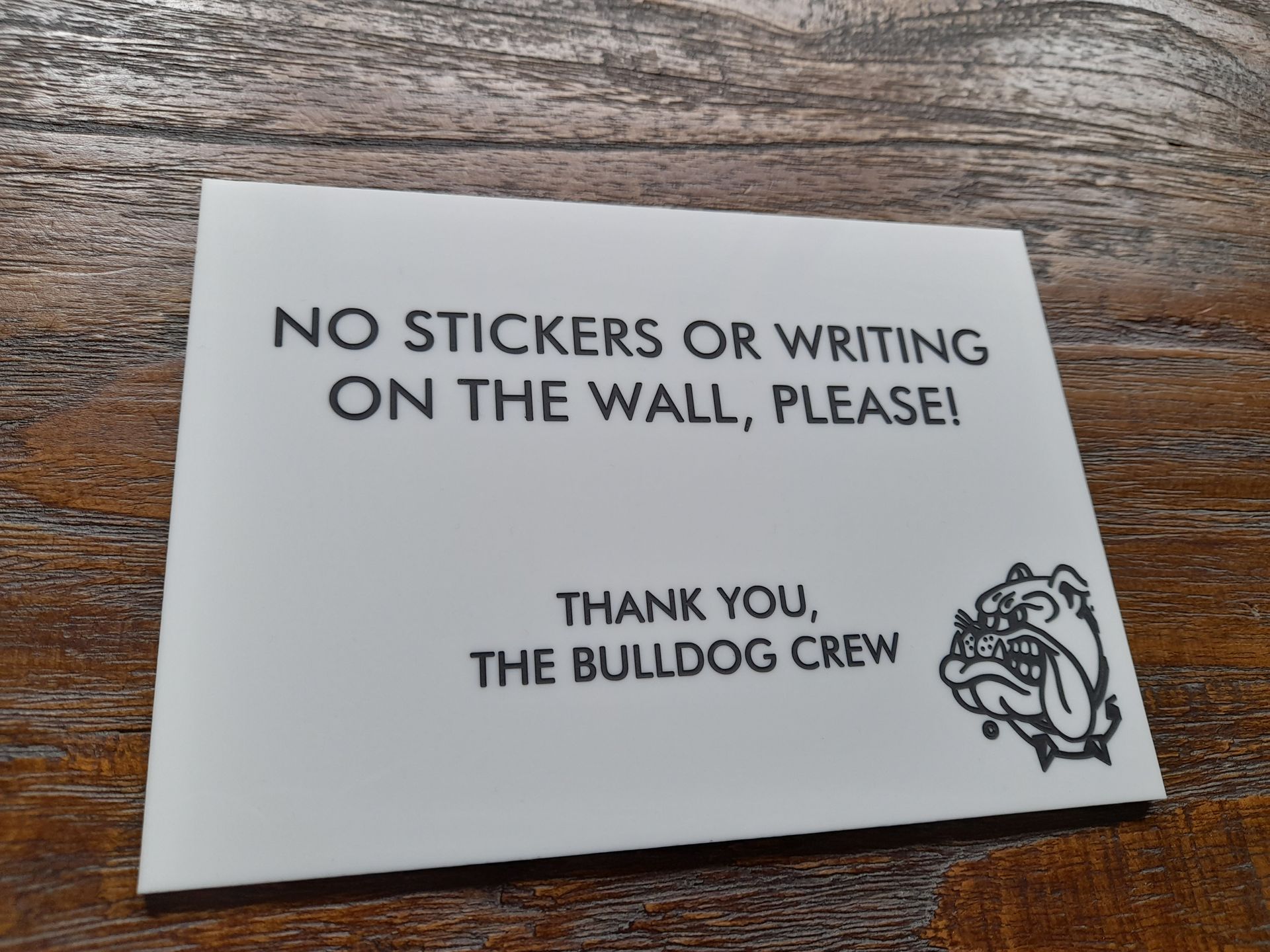 Gegraveerde kunststof naamborden Naambordenservice Amsterdam