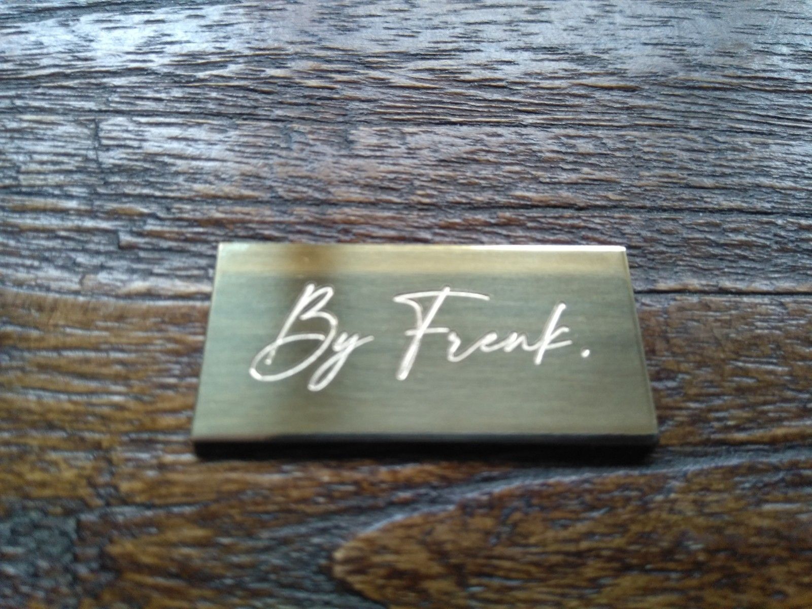 Messing bordje logo graveren Naambordenservice Amsterdam