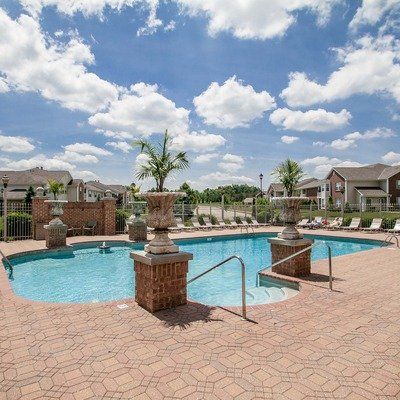 Pool | Ashton Brooke of Beavercreek