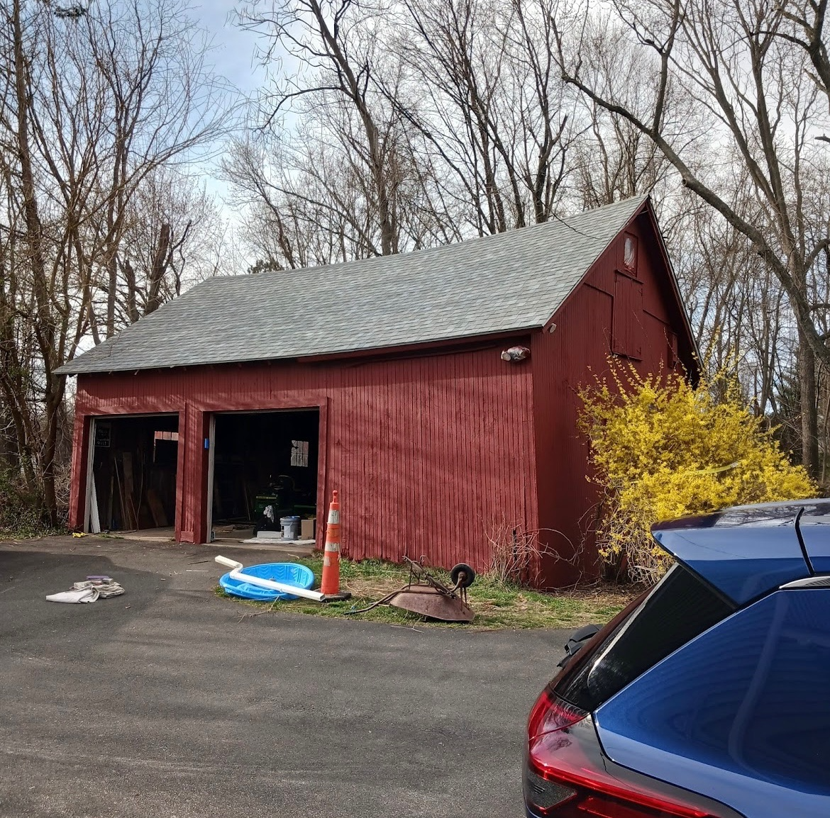 after picture exterior barn painting by Pioneer Painters