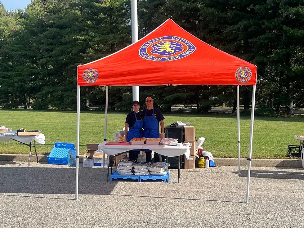 Boar's Head hot dog cart