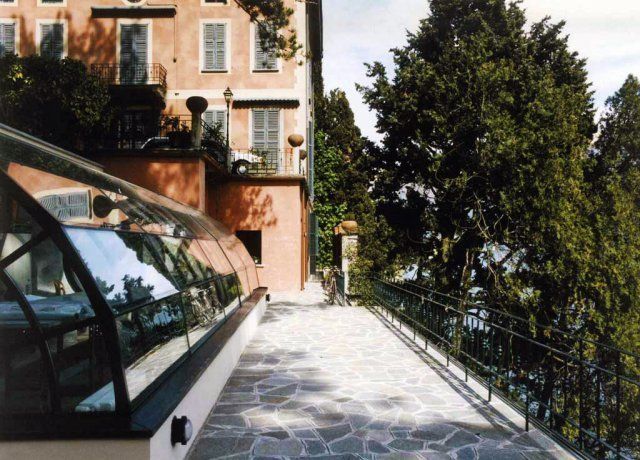 ingresso superiore edificio