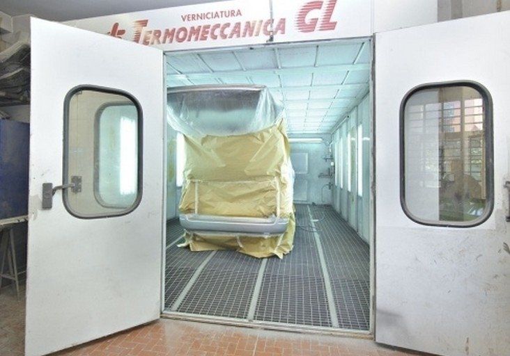 Verniciatura carrozzeria auto