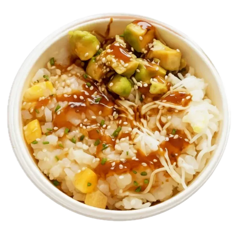Bol de riz avec avocat, ananas et sauce, parsemé de graines de sésame.